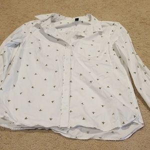 Gap button down boyfriend fit bee blouse
